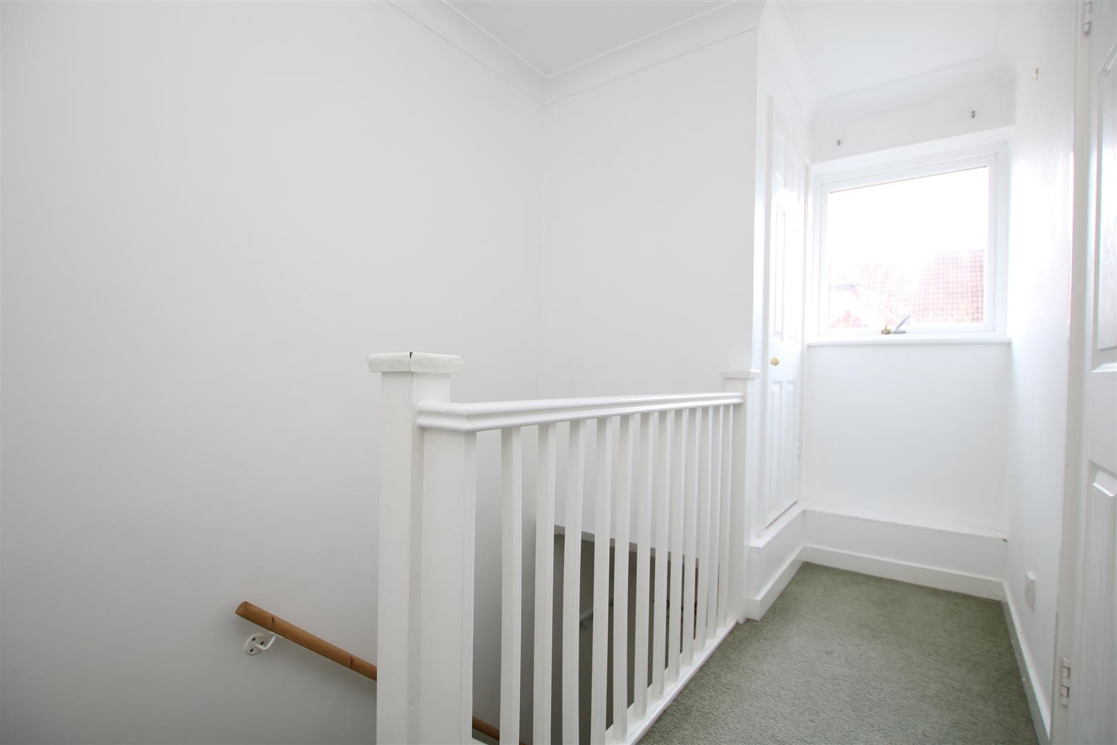 Kingsmead Place, Broadbridge Heath, Horsham